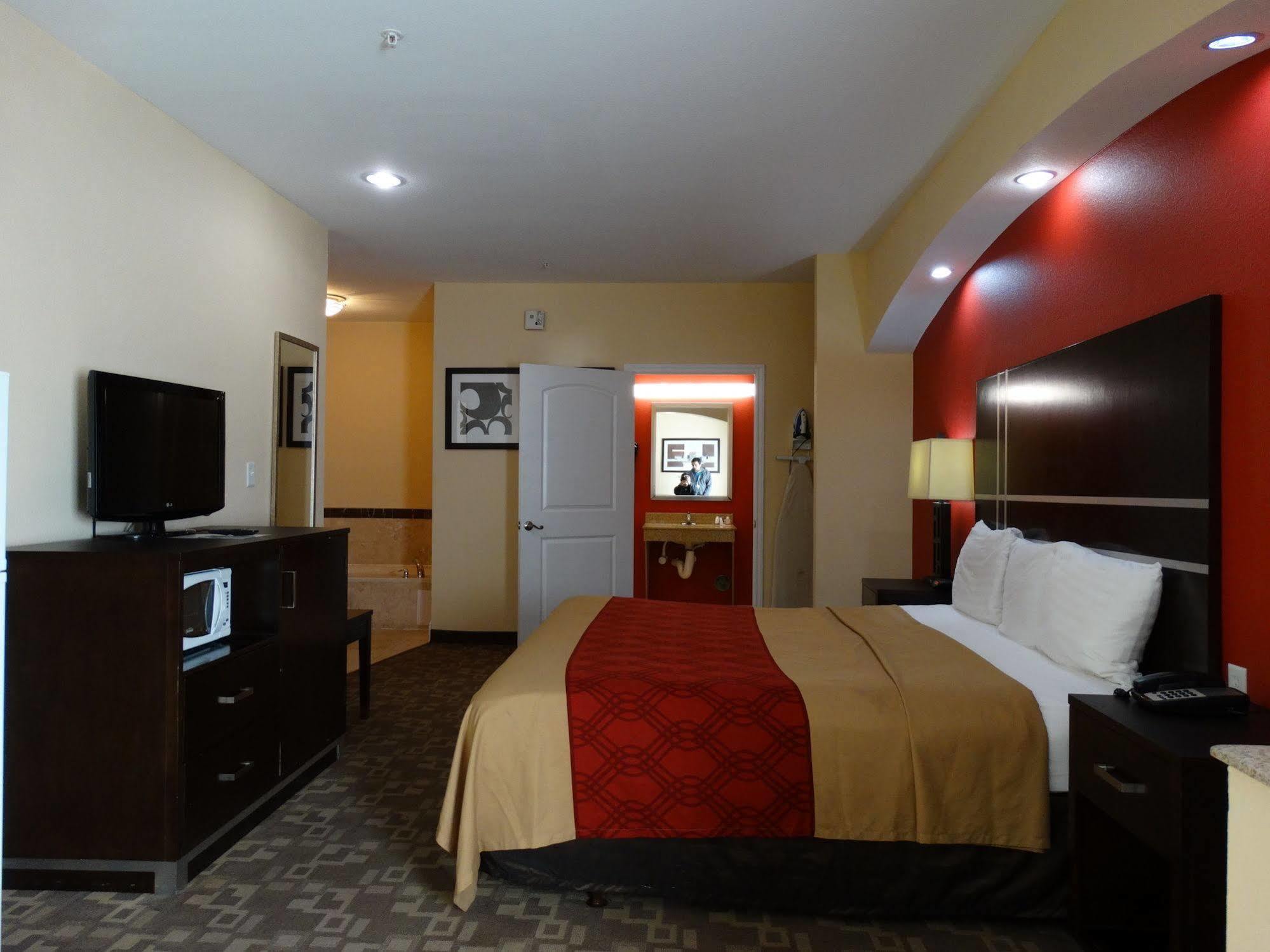 Regency Inn & Suites - Baytown Exterior foto